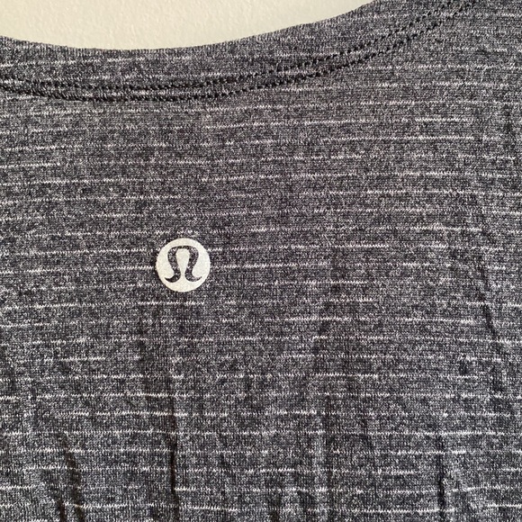 Lululemon tank - Picture 3 of 3